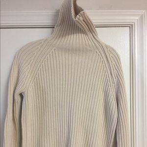 Banana Republic Cream sweater